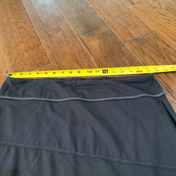 Athleta Black Tiered Midi Skirt - Picture 9 of 10